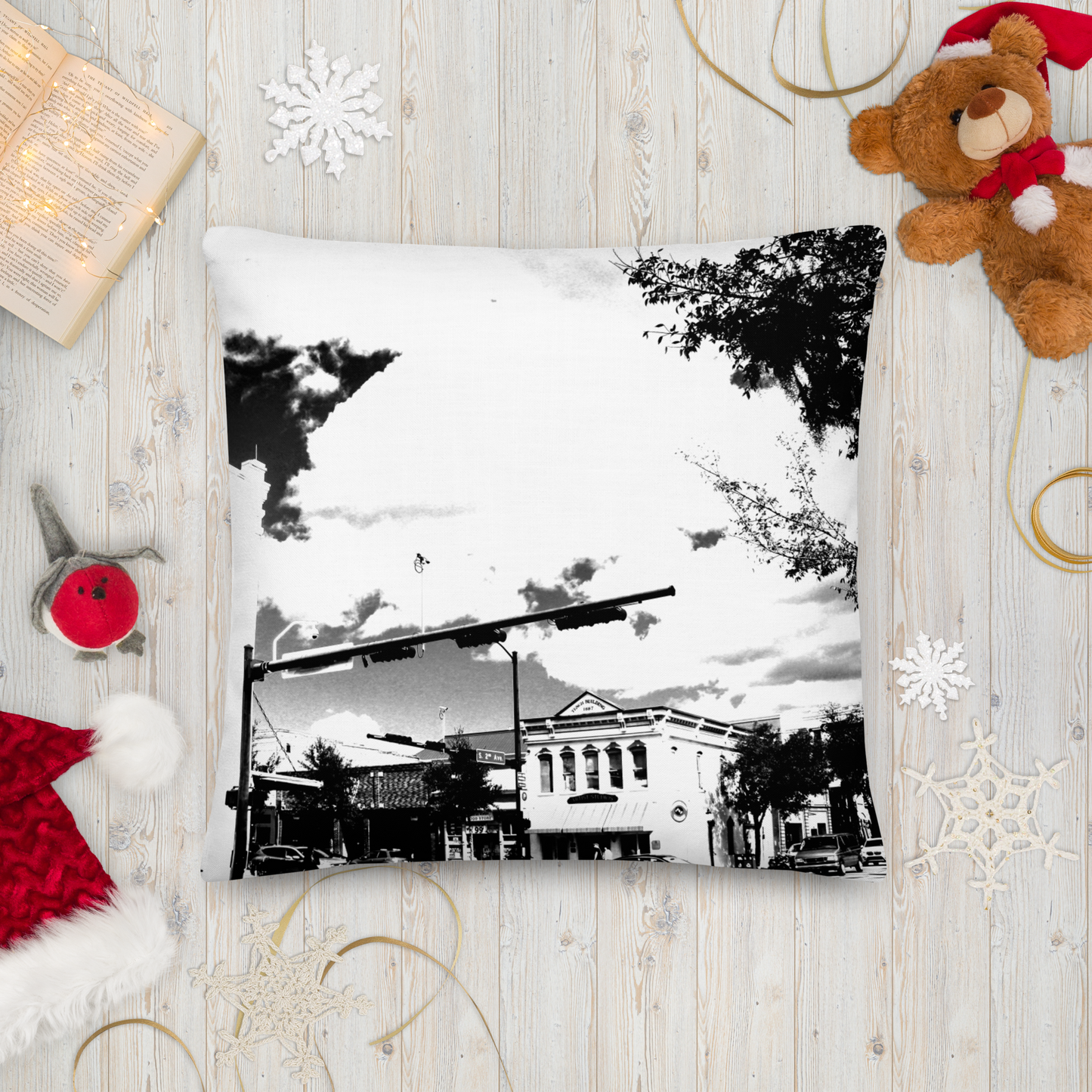 "The Downtowner" Premium Pillow